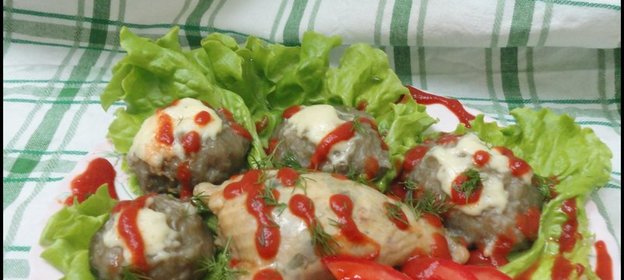 Курочка в чулочке с картофельными шариками на гарнир