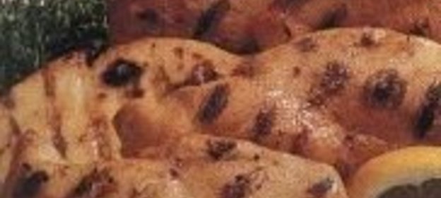 Куриное филе в цитрусовом маринаде, приготовленное на гриле