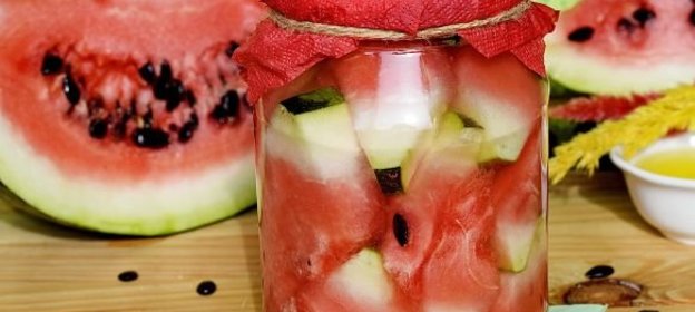 Арбуз в медовом маринаде (на зиму)