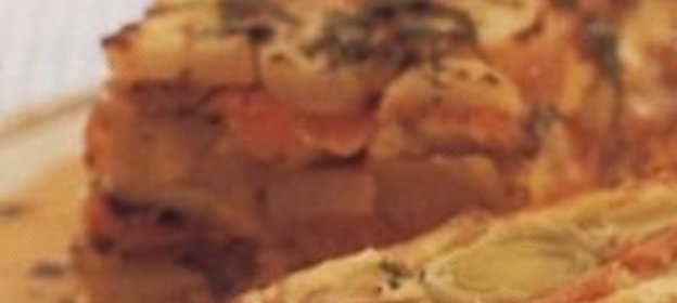 Картофельная запеканка с лососем