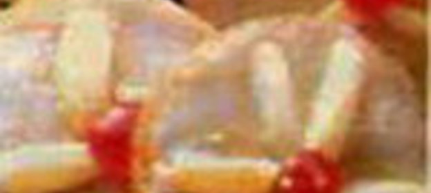 Миндальное печенье с вишней