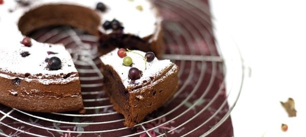 Кекс со смородиной