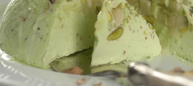 Фисташковое желе с марципаном