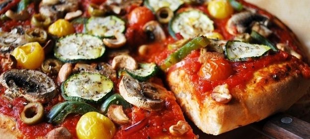 Вегетарианская пицца с грибами