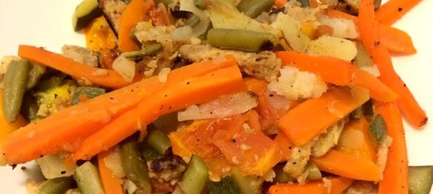 Тушеные овощи с соевым мясом