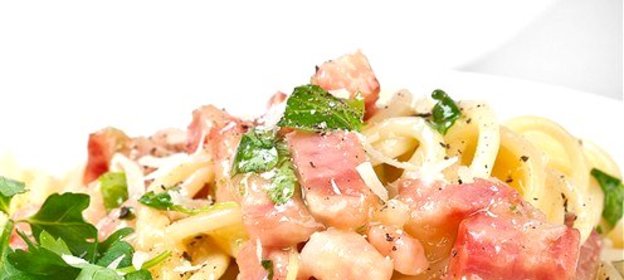 Спагетти карбонара с черемшой