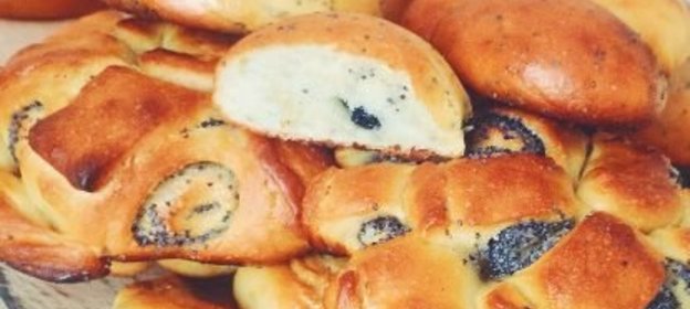Булочки с маком