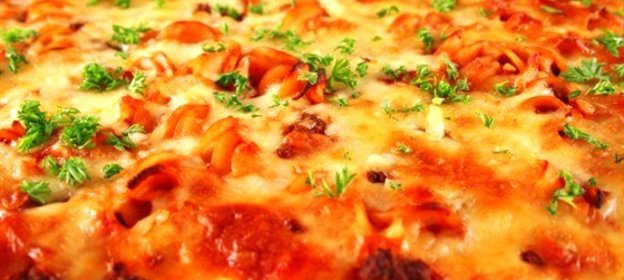 Гювеч из помидоров с макаронами