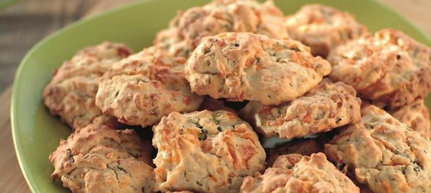 Печенье с зеленым луком