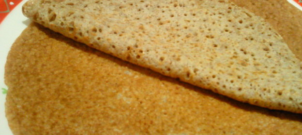 Салат из крабовых палочек и жареного хлеба