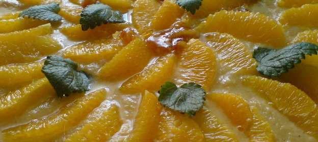 Десертный апельсиновый салат с коричным соусом