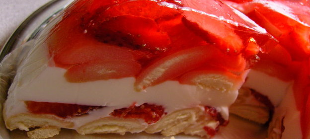 Торт клубничный со сметаной и желе