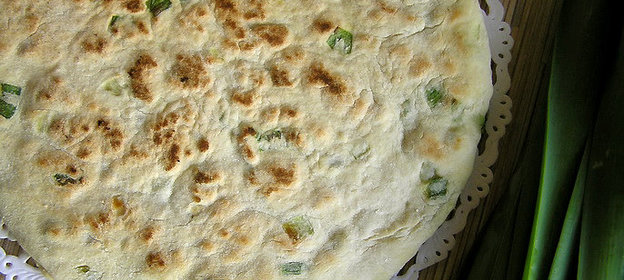 Лепешка с зеленым луком за 15 минут