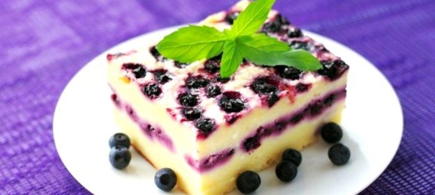 Творожная запеканка со смородиной