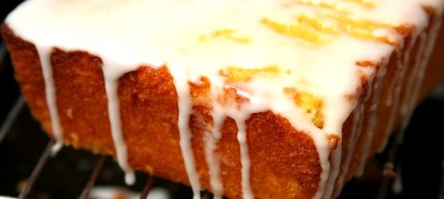 Лимонный кекс в глазури