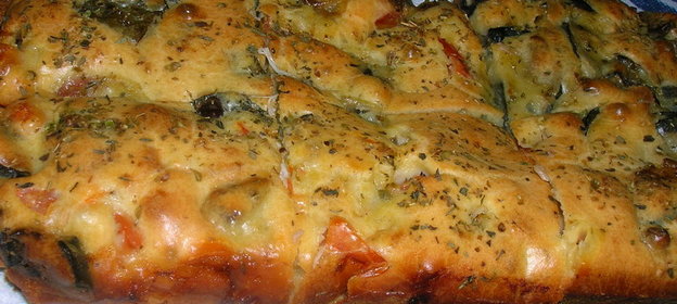 Закусочный кекс с баклажанами и помидорами