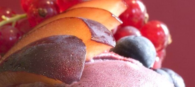 Замороженный сливовый десерт