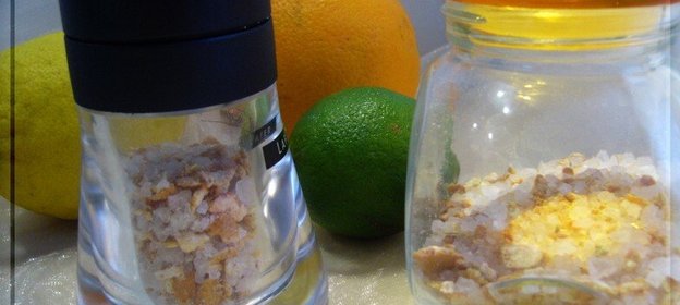 Соль с ароматом апельсина и имбиря (ароматная приправа к салатам)