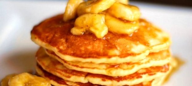 Банановые оладьи на кефире