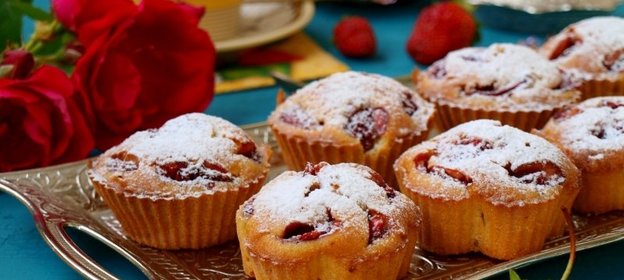 Кексы с клубникой