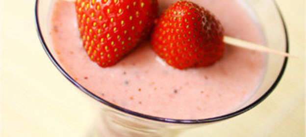 Клубнично–йогуртовый smoothie (смузи)