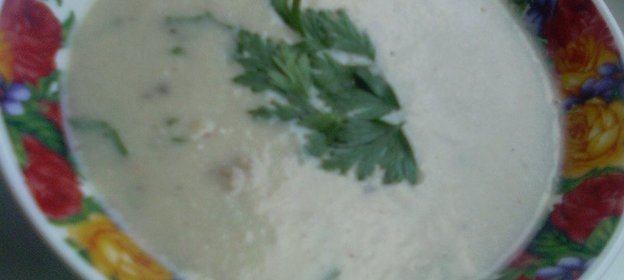 Суп-пюре из кабачка на курином бульоне