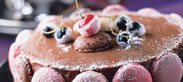 Баварский торт-желе из двух сортов шоколада с засахаренными фруктами