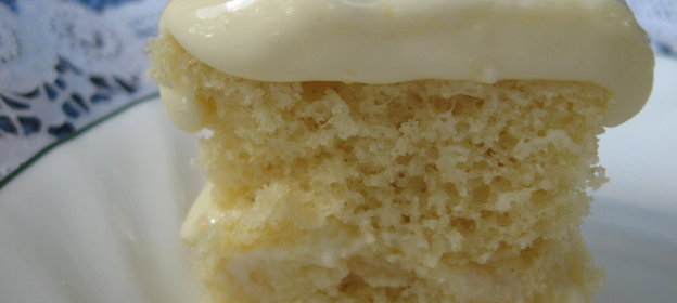 золотой корж (yellow cake, gold cake)