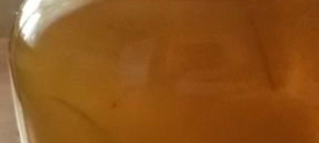 Говяжье сердце с луком, тушенное в бульоне