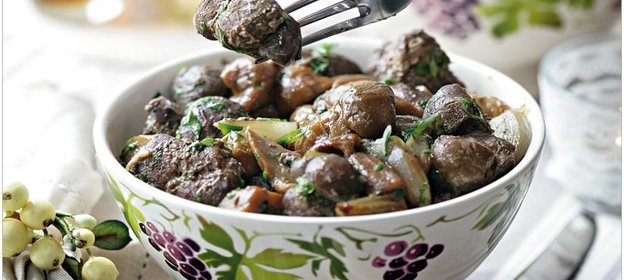 Почки и зобная железа теленка с белыми грибами