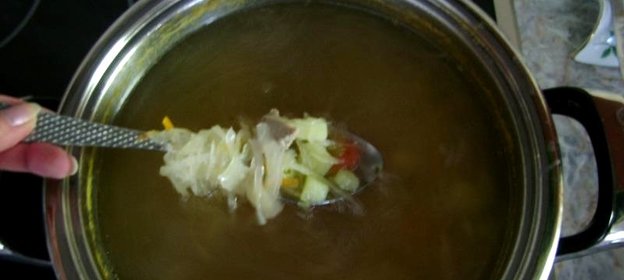 Щи пикантные с квашеной капустой