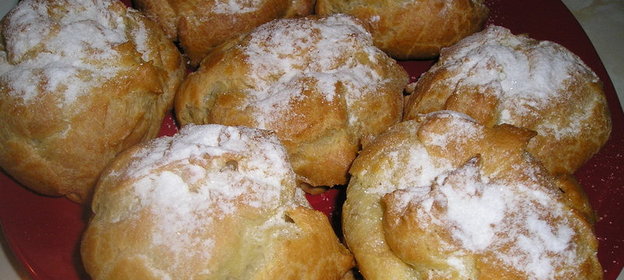 Булочки из заварного теста с творогом