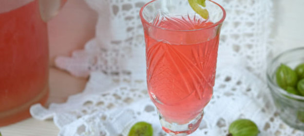 Морс из крыжовника и смородины