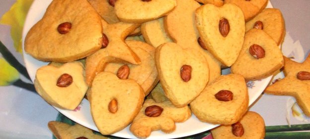 Фигурное печенье с фундуком