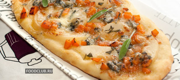 Пицца с тыквой, грушей и горгонзолой