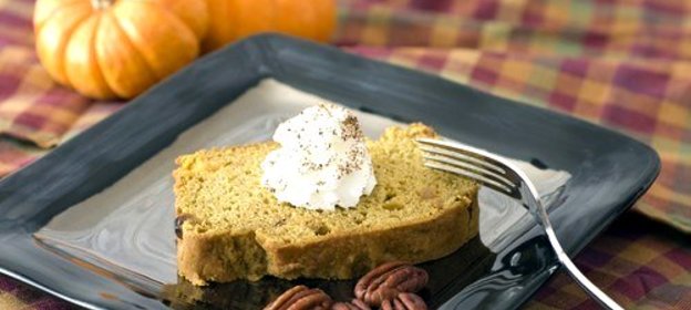 Тыквенный хлеб с апельсиновой цедрой и орехами пекан