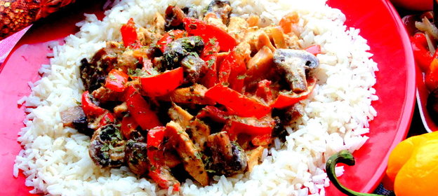 Курица с овощами и грибами к рису за 30 минут