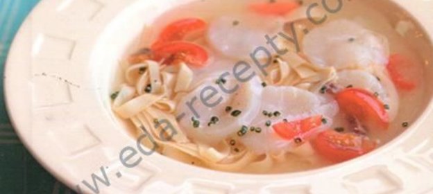 Суп из морских гребешков и тальолини по-неаполитански с гренками