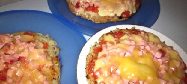 Картофельная пицца на сковороде