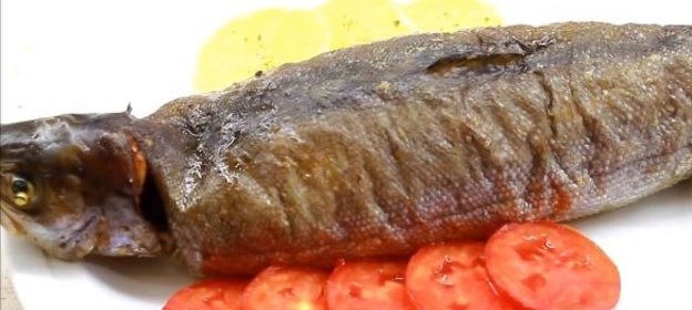 Прозрачный мясной бульон