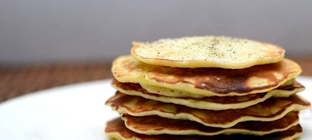 Капустные оладьи с сыром