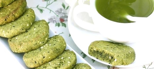 Печенье с чаем маття и кунжутом