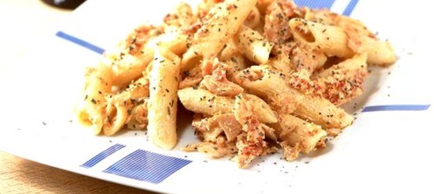 Рыбная паста с тунцом, сельдереем и базиликом