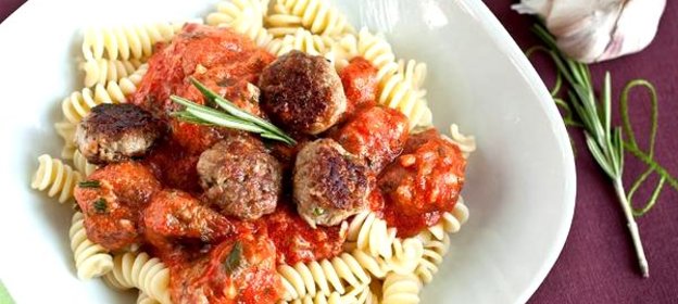 Паста с тефтелями