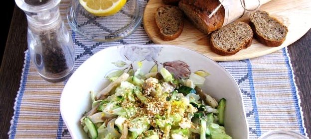 Салат с вешенками и огурцами