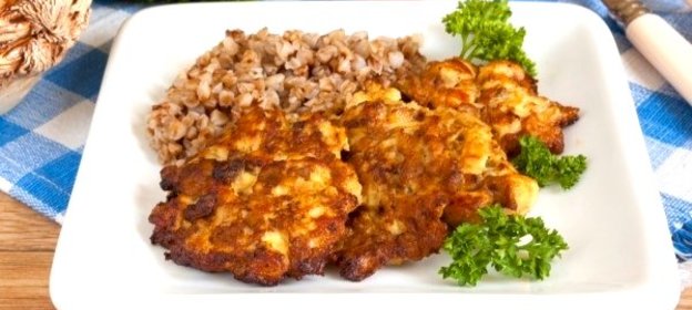 Куриные оладьи с шампиньонами