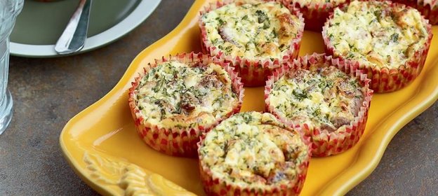 Яичные мини-запеканки из цесарки