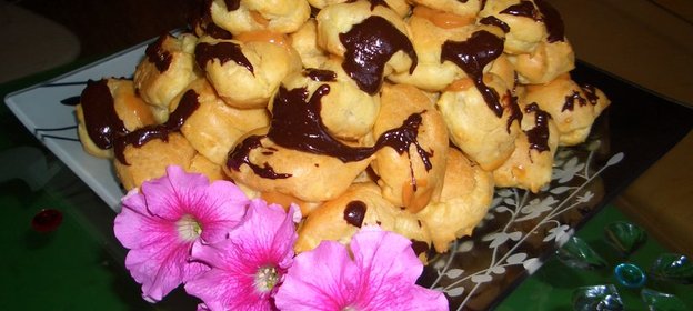 Заварная горка с вареной сгущенкой (Вариант)