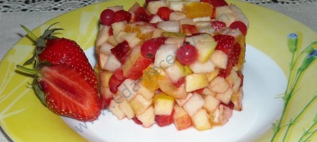 Фруктово-ягодный десерт
