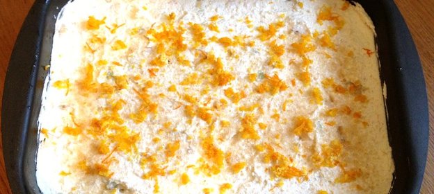 Творожная запеканка с апельсиновой цедрой и орехами